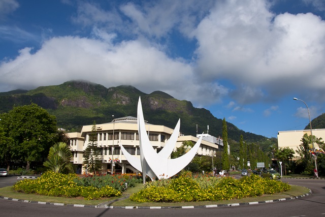 bicentennial monument seychelles